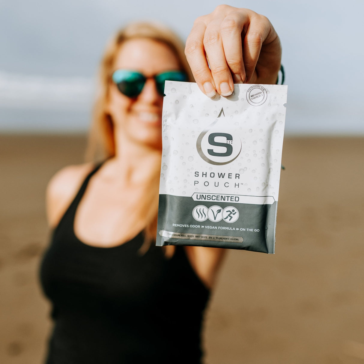 20-Pack Shower Pouch Body Wipes - Magnadyne