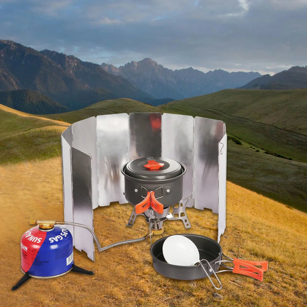 Folding Outdoor Stove Windscreen,9/10/12 Plates - Magnadyne
