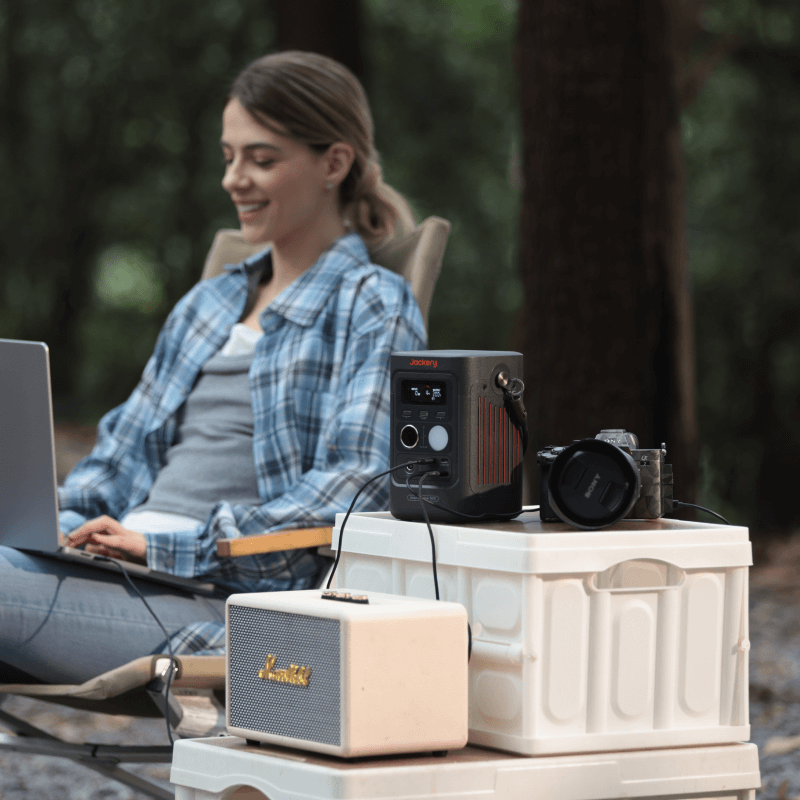 Jackery Explorer 300D Portable Power Station - Magnadyne