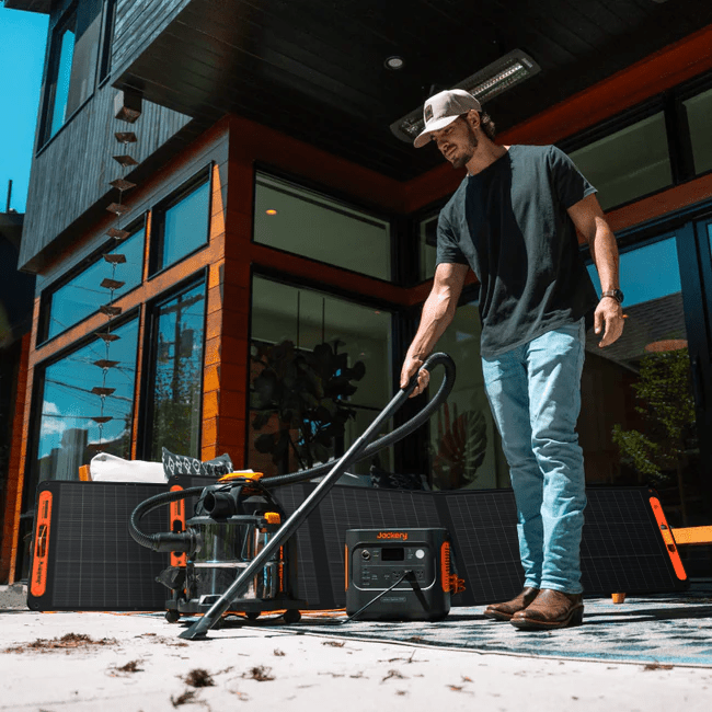 Jackery Solar Generator 2000 v2 - Magnadyne