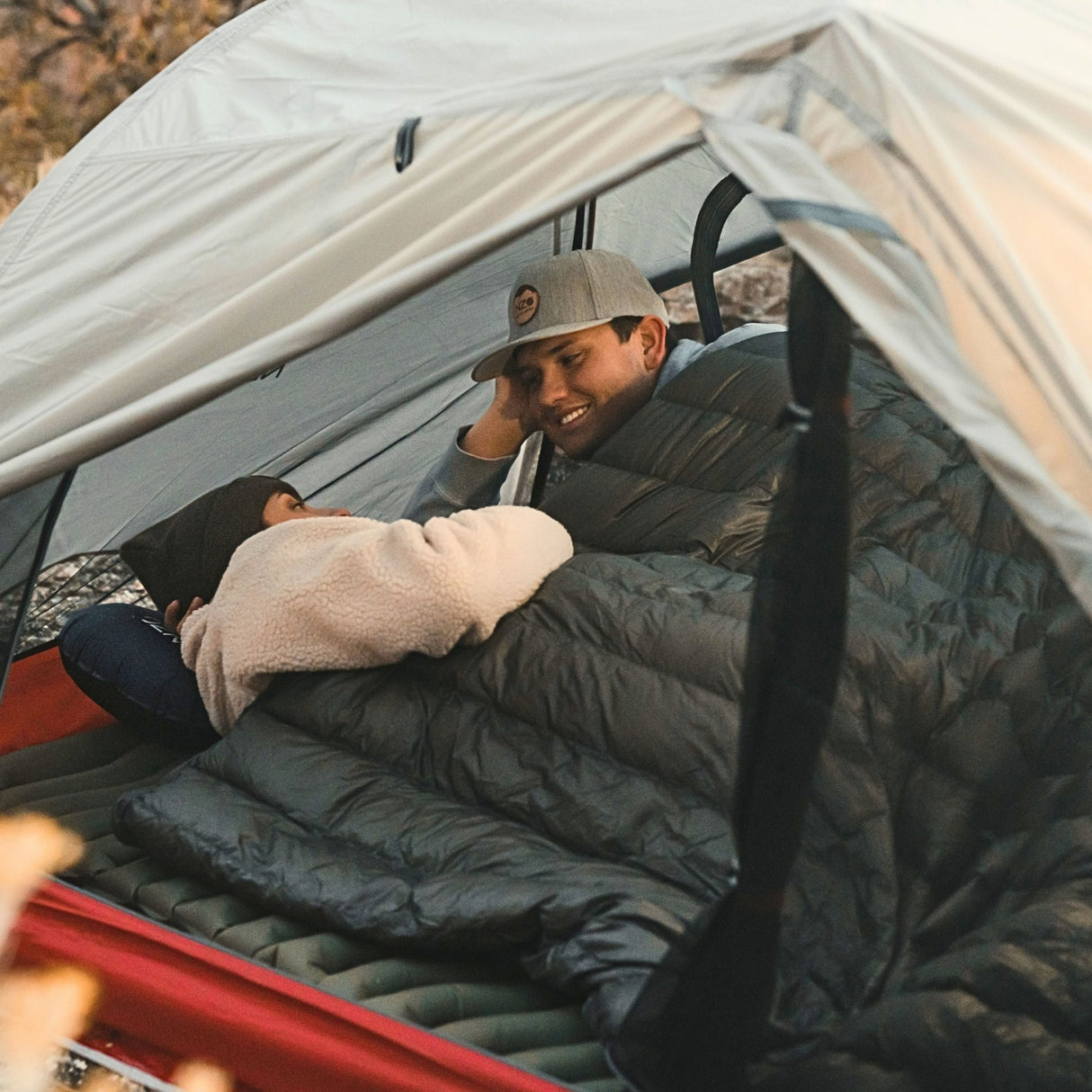 QUILT ONE Sleeping Bag/Quilt (45F) - Magnadyne