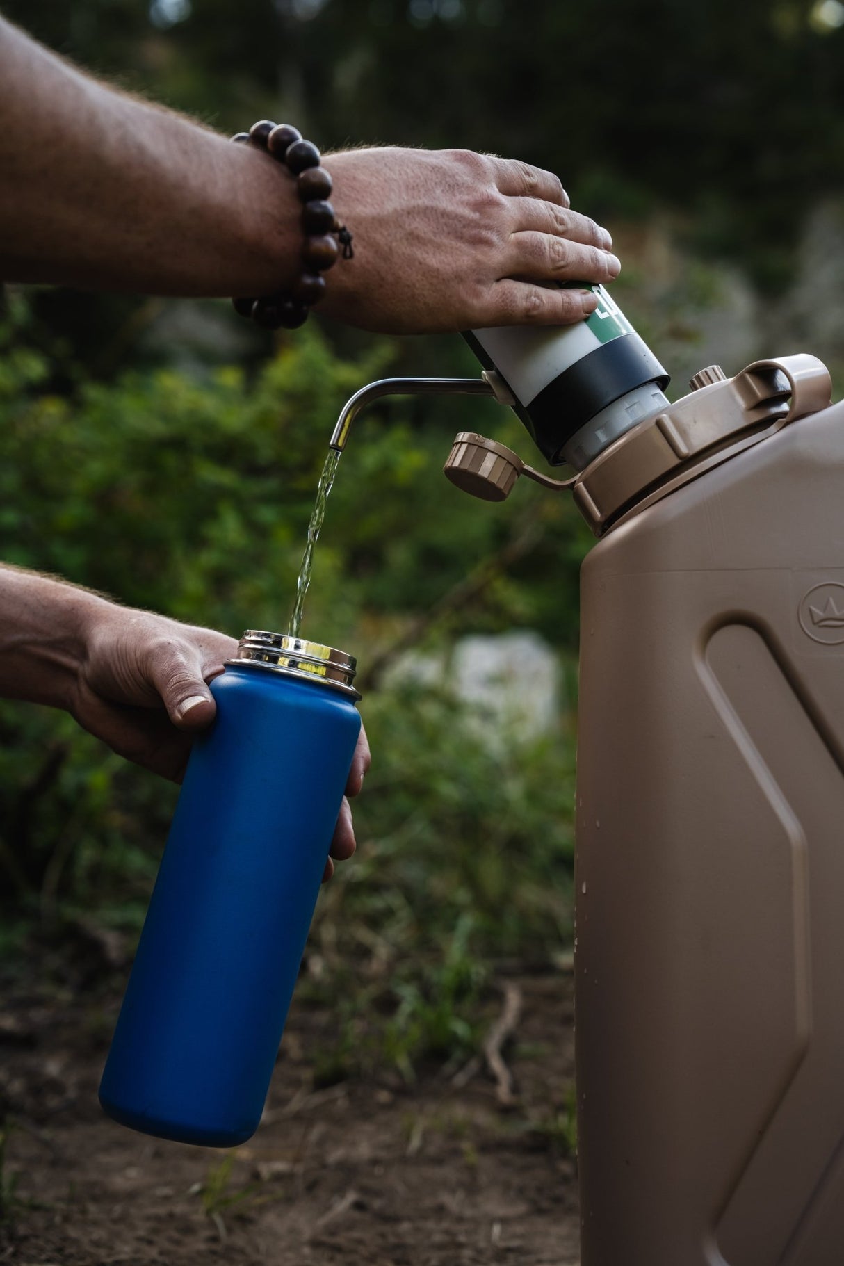 S.W. Adapter Kit & Overland Water Pump - Magnadyne