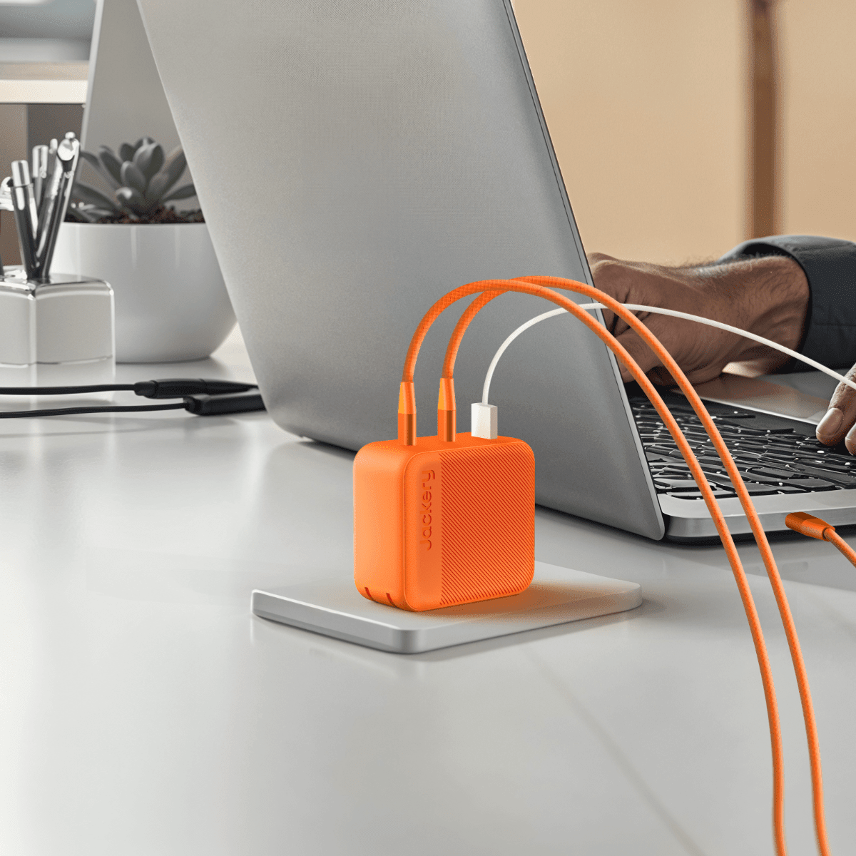 [Add-on]Jackery 102W GaN 3-Port Fast Charger - Magnadyne