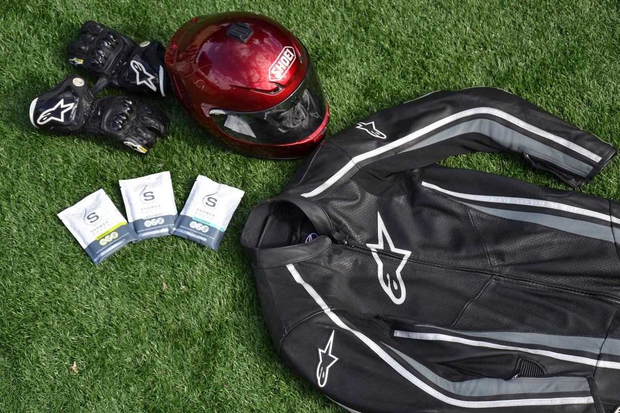 Adventure Sampler Kit: 4 Shower Pouches, 1 Hand Sanitizer (80%), and 1 Deodorant - Magnadyne