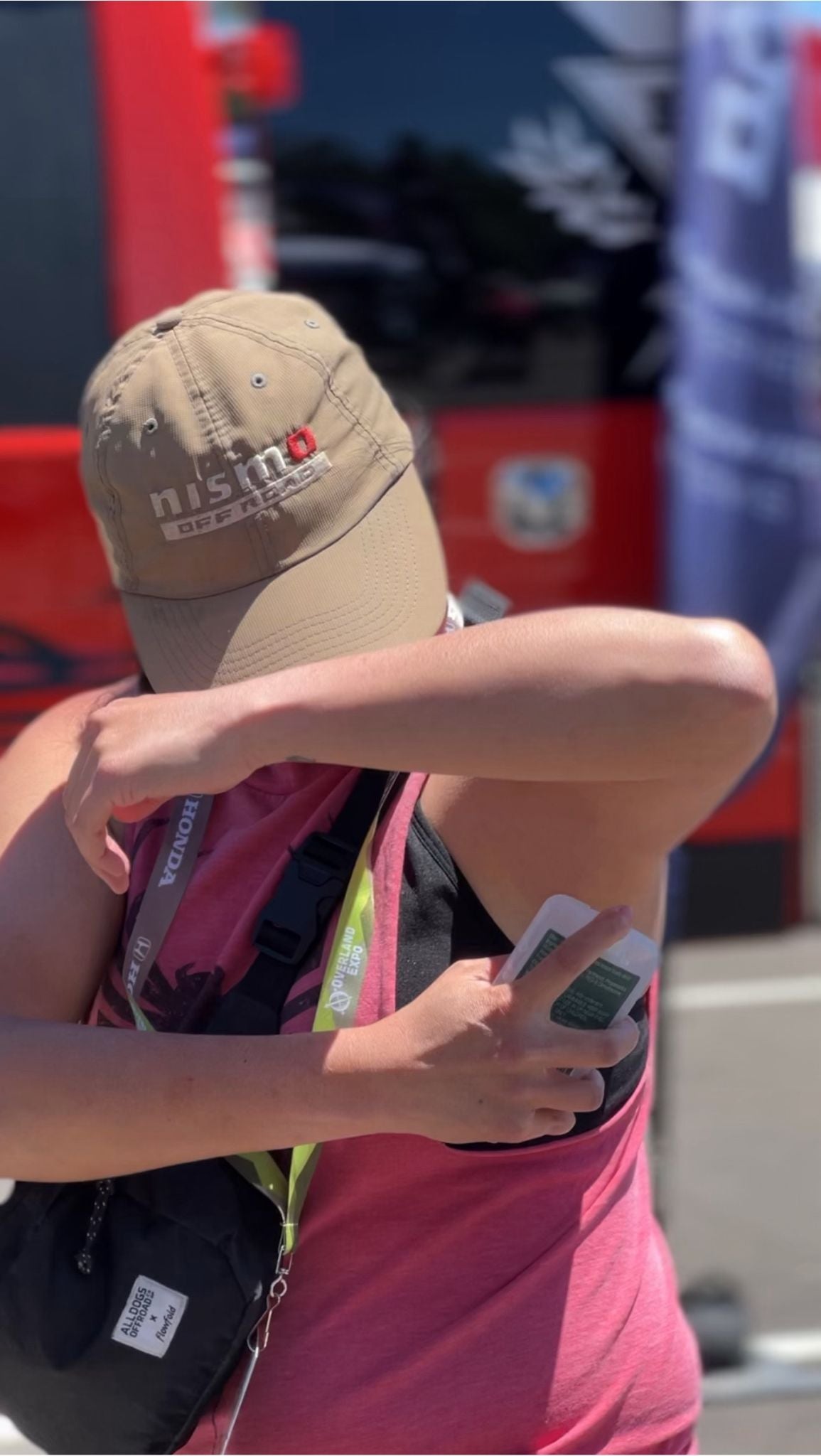 Adventure Sampler Kit: 4 Shower Pouches, 1 Hand Sanitizer (80%), and 1 Deodorant - Magnadyne