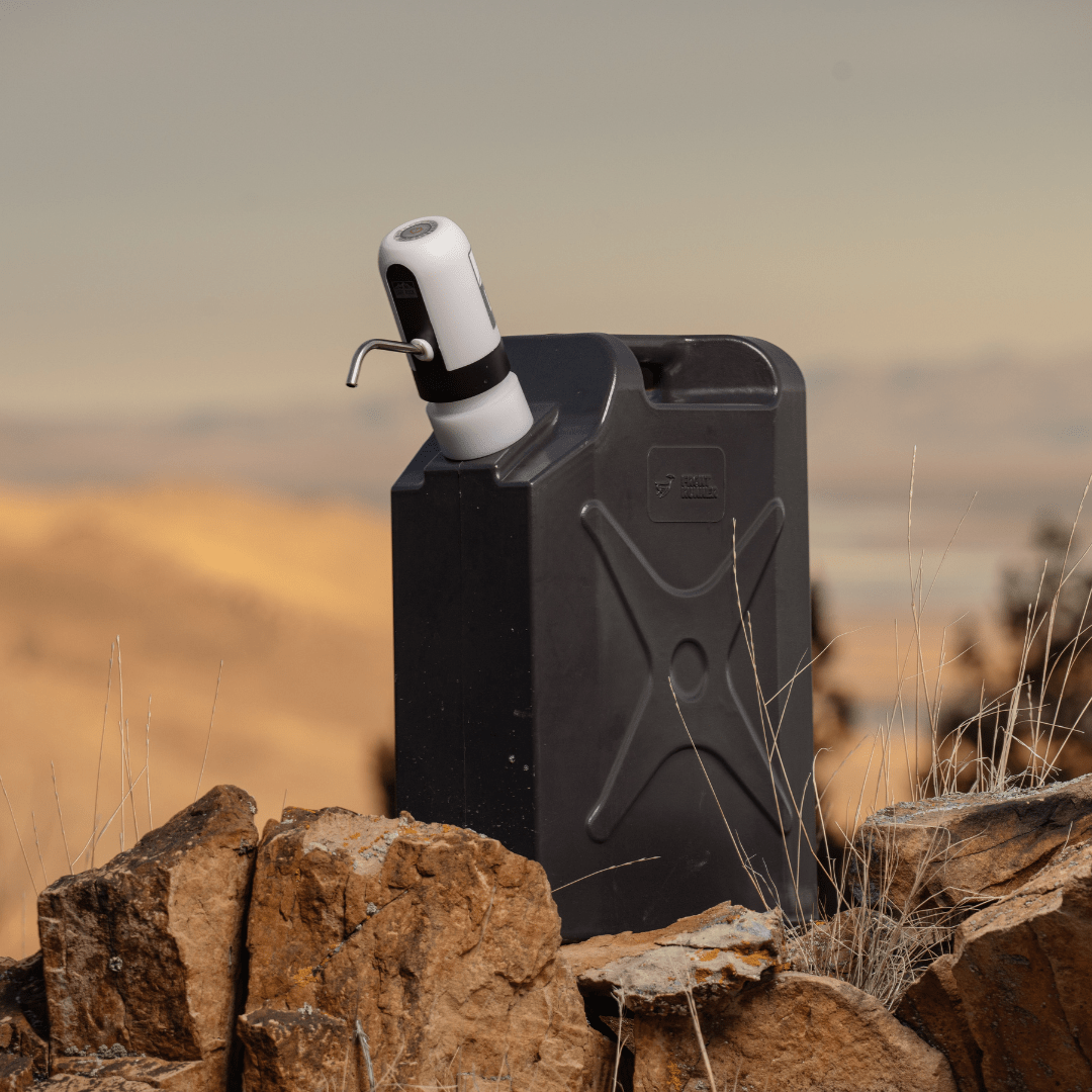 F.R. Adapter Kit & Overland Water Pump - Magnadyne