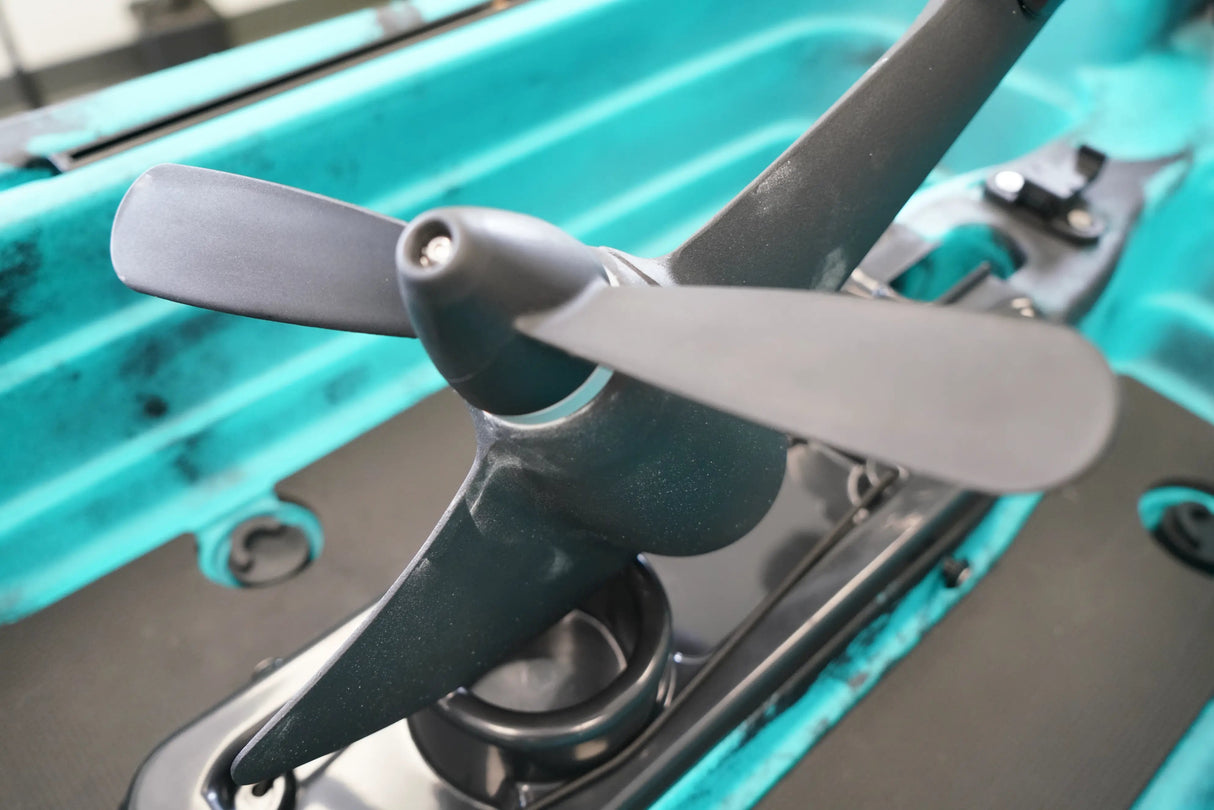 Hoodoo Voyager 100P Pedal Drive Kayak - Magnadyne