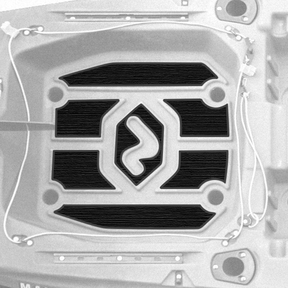 Makana 100 Premium Deck Padding - Magnadyne