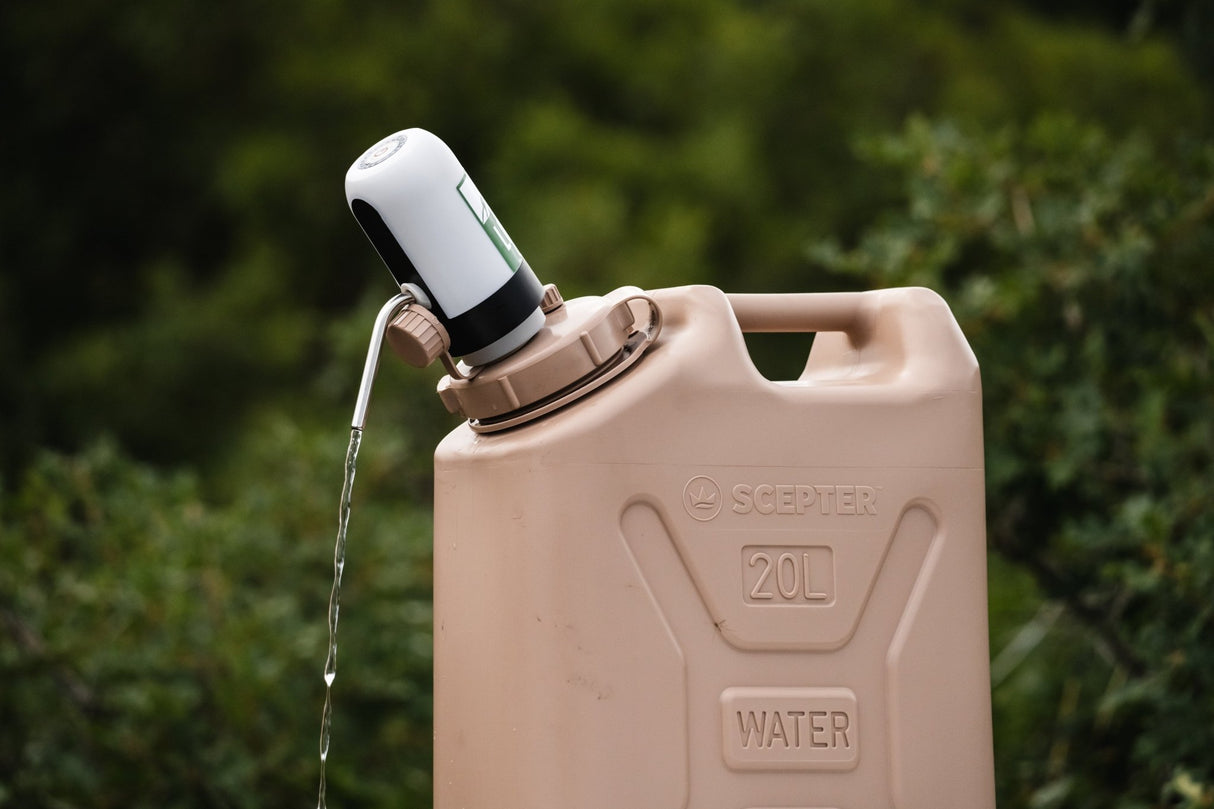 S.W. Adapter Kit & Overland Water Pump - Magnadyne